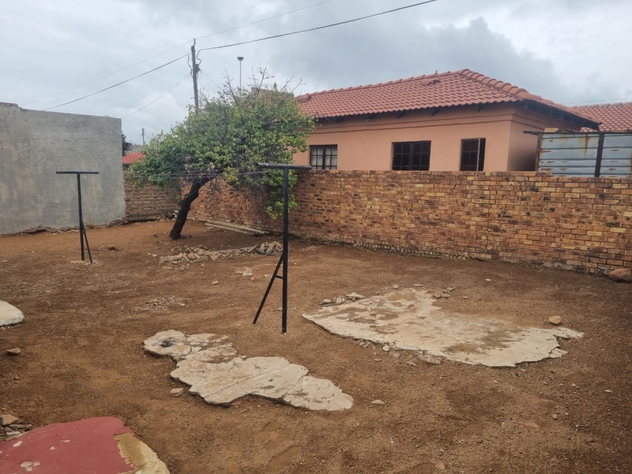 2 Bedroom Property for Sale in Soshanguve UU Gauteng