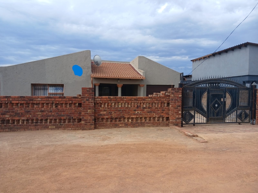 3 Bedroom Property for Sale in Soshanguve UU Gauteng