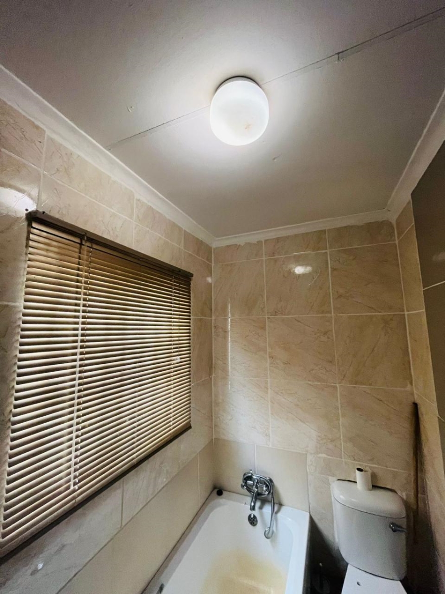 2 Bedroom Property for Sale in Soshanguve UU Gauteng