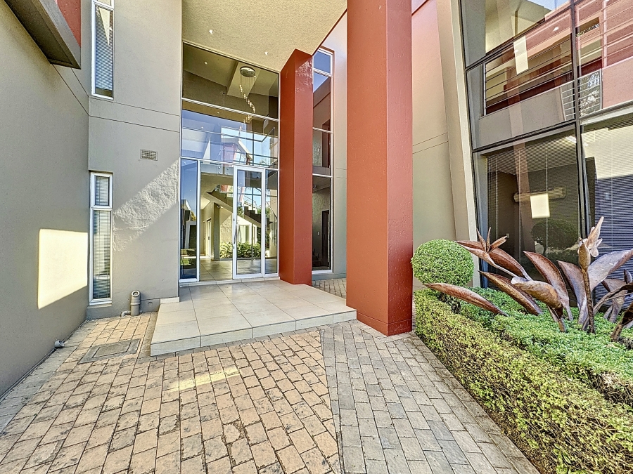 To Let 5 Bedroom Property for Rent in Silverwoods Country Estate Gauteng