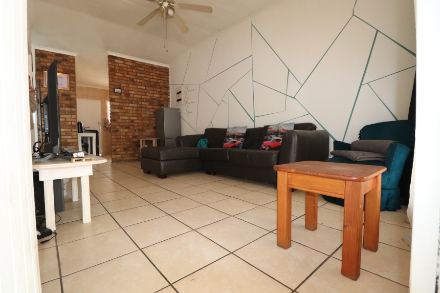 To Let 2 Bedroom Property for Rent in Edleen Gauteng