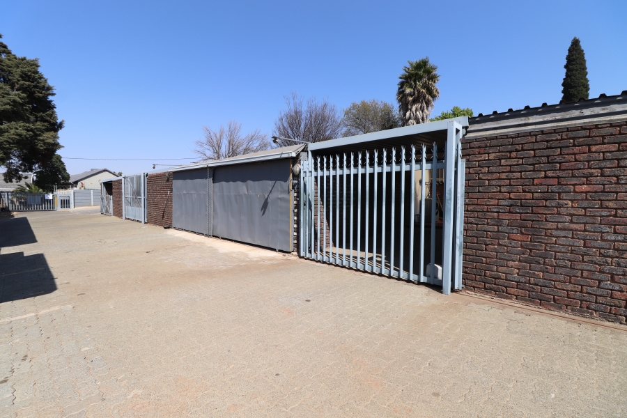 To Let 2 Bedroom Property for Rent in Edleen Gauteng