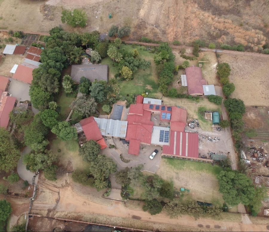 9 Bedroom Property for Sale in Glen Austin Gauteng