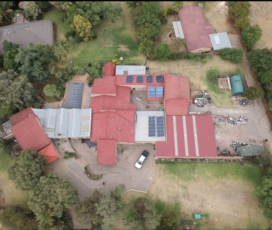 9 Bedroom Property for Sale in Glen Austin Gauteng