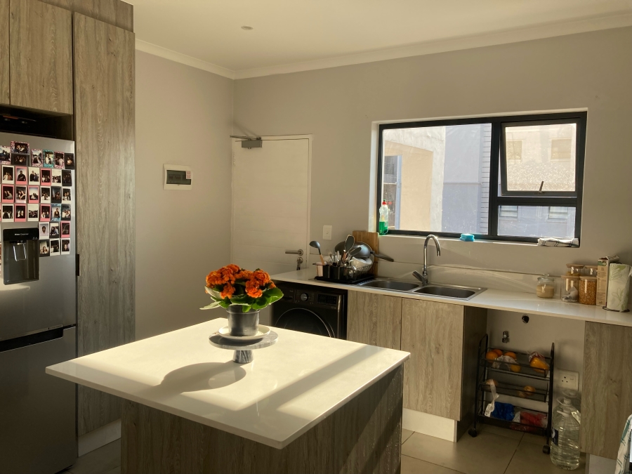 2 Bedroom Property for Sale in Morningside Gauteng
