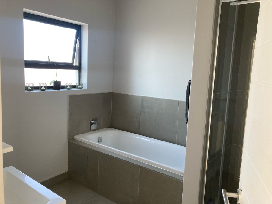 2 Bedroom Property for Sale in Morningside Gauteng