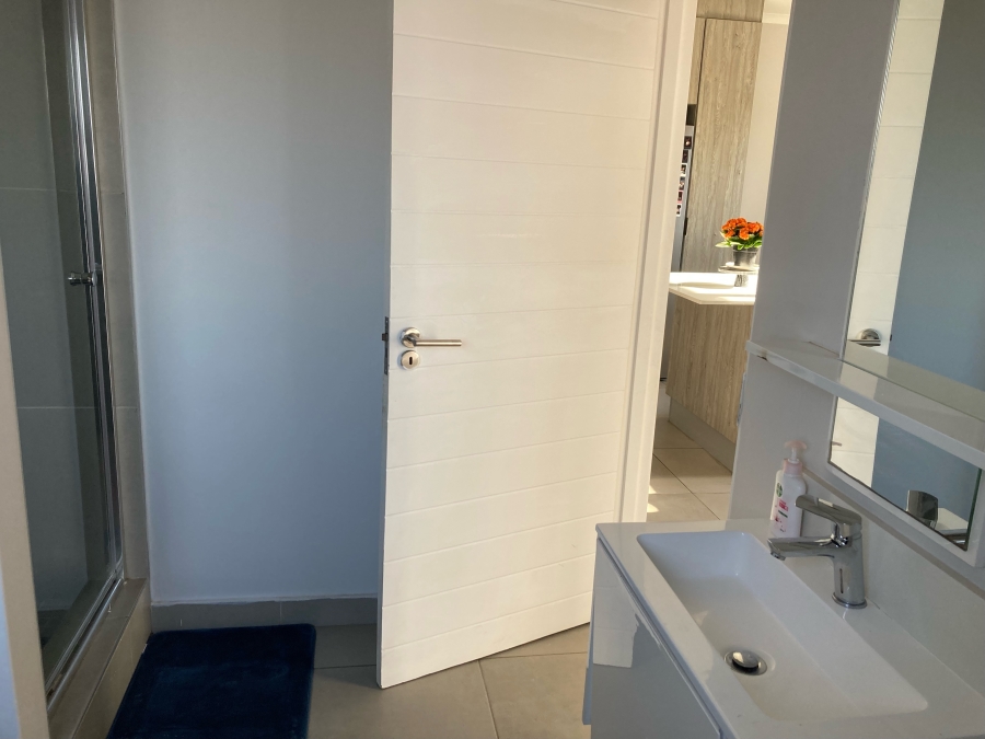 2 Bedroom Property for Sale in Morningside Gauteng