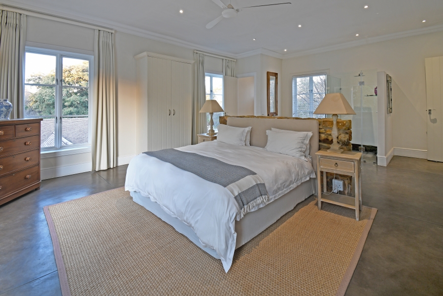 5 Bedroom Property for Sale in Atholl Gauteng