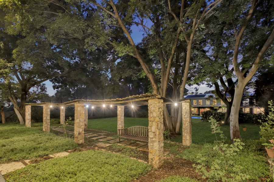 5 Bedroom Property for Sale in Atholl Gauteng