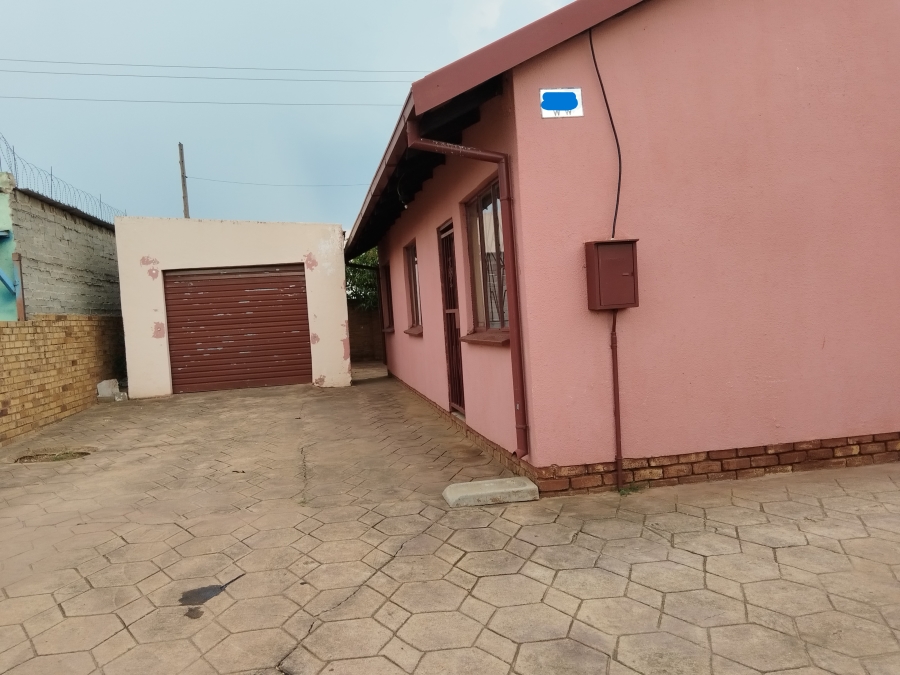 3 Bedroom Property for Sale in Soshanguve South Ext 1 Gauteng