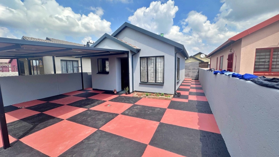 2 Bedroom Property for Sale in Soshanguve XX Gauteng