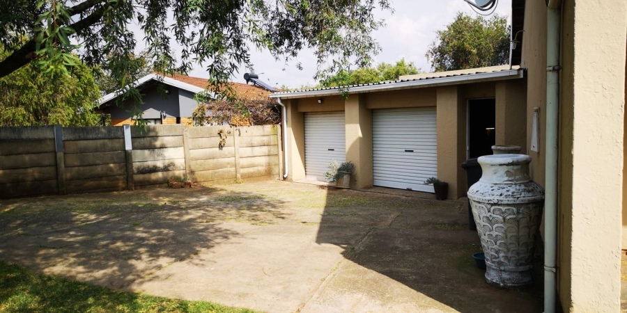 3 Bedroom Property for Sale in Witpoortjie Gauteng