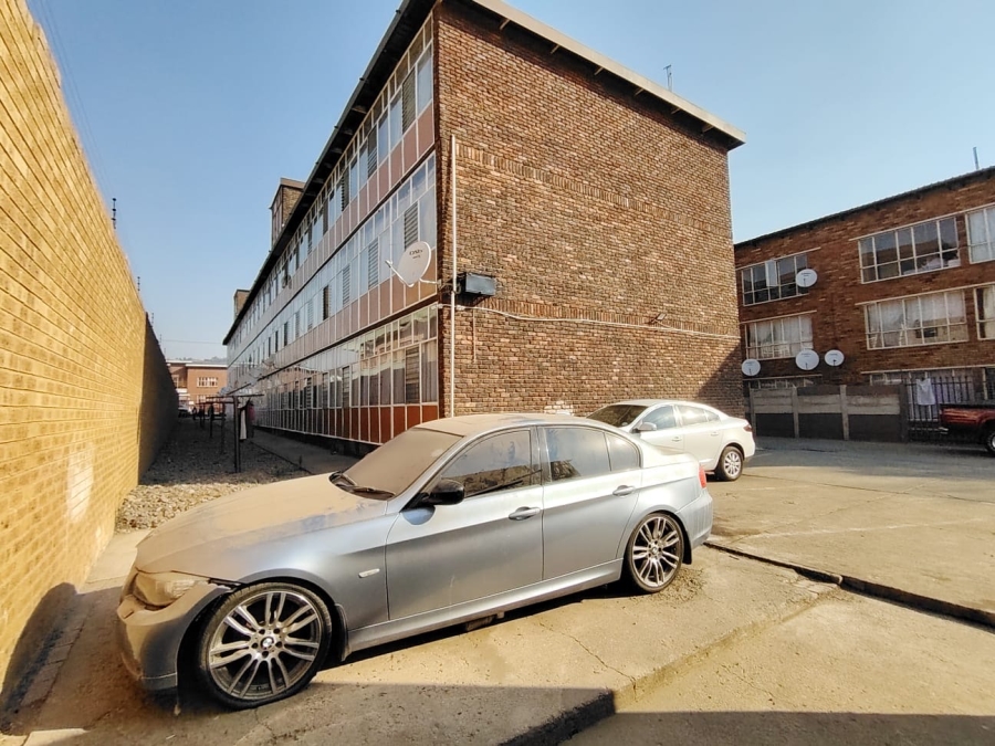2 Bedroom Property for Sale in Pretoria West Gauteng