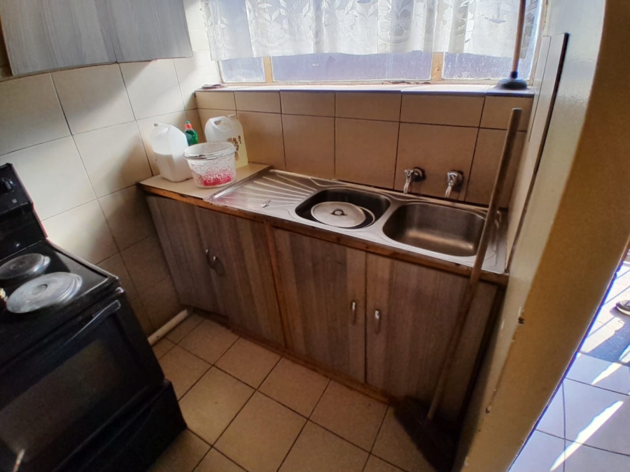 2 Bedroom Property for Sale in Pretoria West Gauteng
