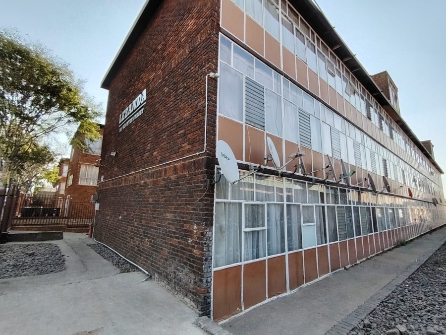 2 Bedroom Property for Sale in Pretoria West Gauteng