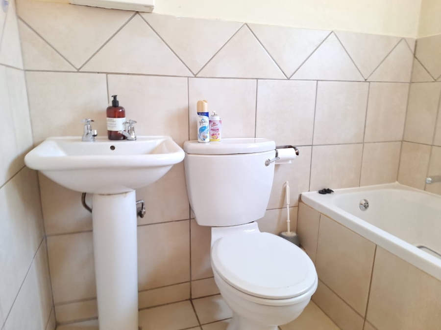 2 Bedroom Property for Sale in Clarina Gauteng