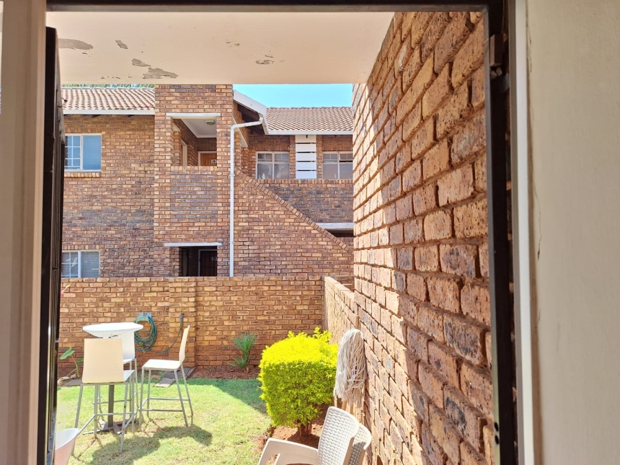 2 Bedroom Property for Sale in Clarina Gauteng