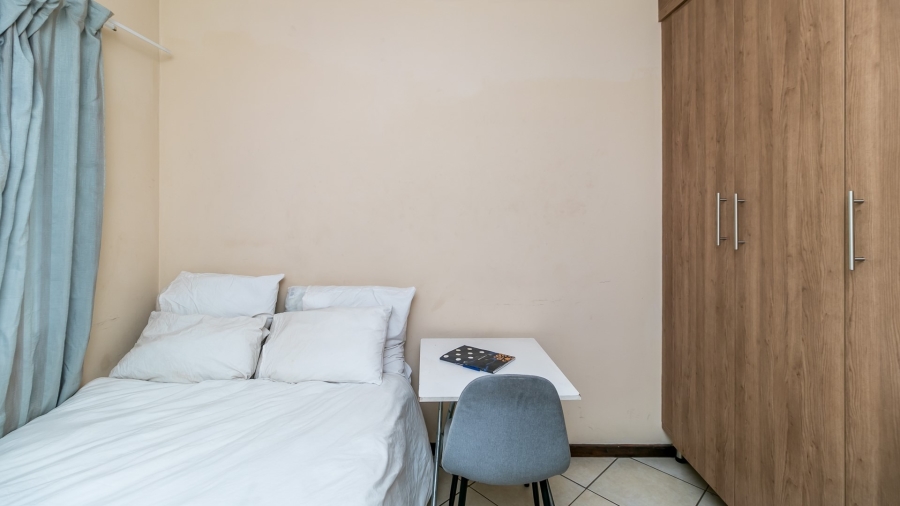 2 Bedroom Property for Sale in Noordwyk Gauteng