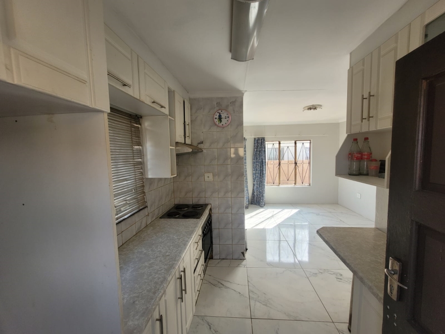 2 Bedroom Property for Sale in Danville Gauteng