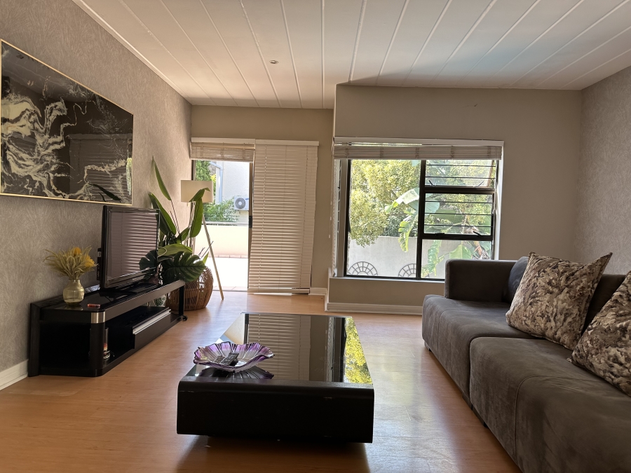 To Let 4 Bedroom Property for Rent in Bryanston Gauteng