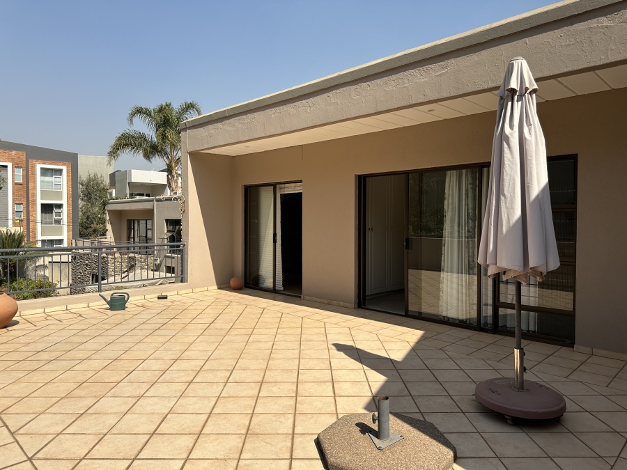 To Let 4 Bedroom Property for Rent in Bryanston Gauteng