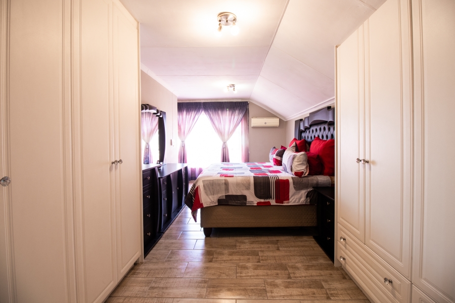 4 Bedroom Property for Sale in Terenure Gauteng