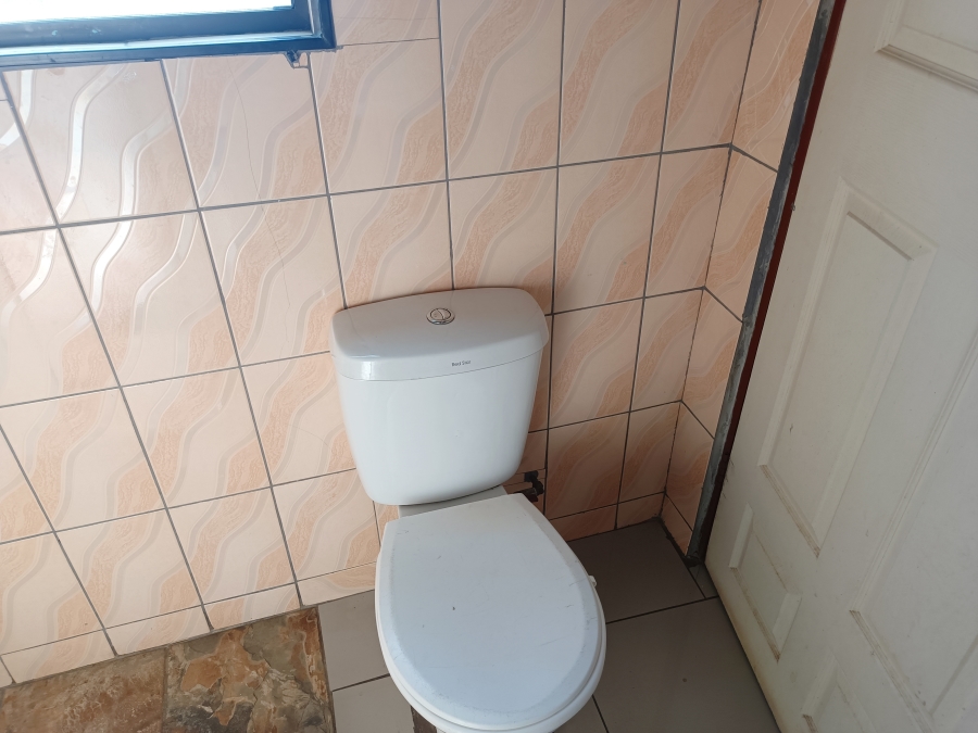 2 Bedroom Property for Sale in Rietvallei Gauteng