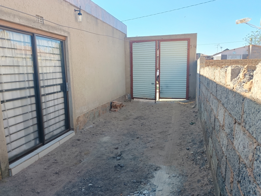 2 Bedroom Property for Sale in Rietvallei Gauteng