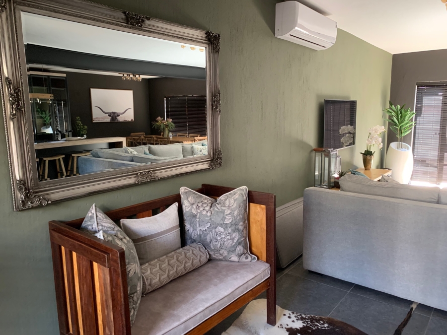 3 Bedroom Property for Sale in Faerie Glen Gauteng