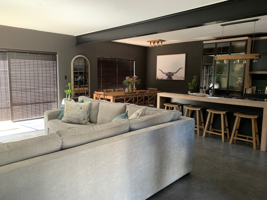 3 Bedroom Property for Sale in Faerie Glen Gauteng
