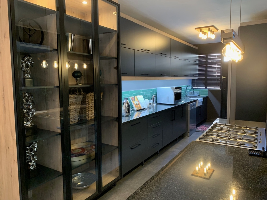 3 Bedroom Property for Sale in Faerie Glen Gauteng