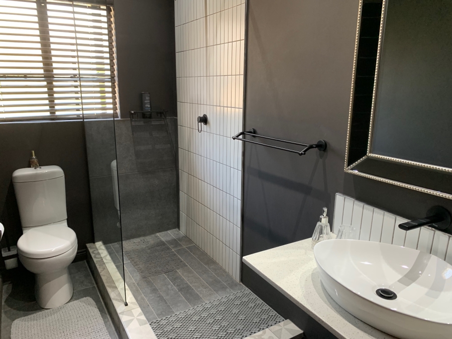 3 Bedroom Property for Sale in Faerie Glen Gauteng
