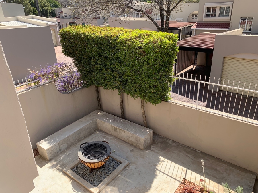 3 Bedroom Property for Sale in Faerie Glen Gauteng