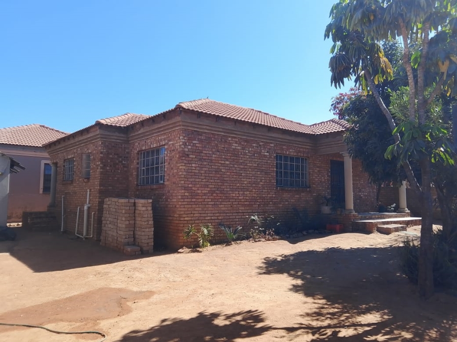 3 Bedroom Property for Sale in Soshanguve VV Gauteng