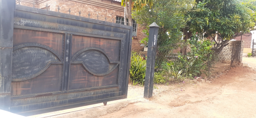 3 Bedroom Property for Sale in Soshanguve VV Gauteng