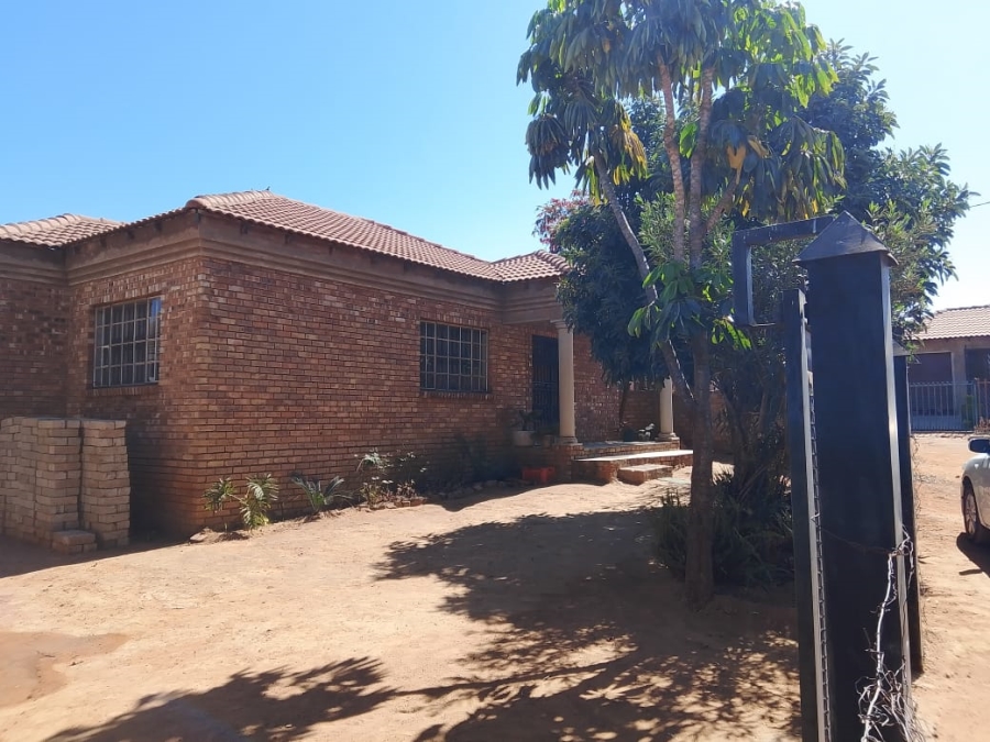 3 Bedroom Property for Sale in Soshanguve VV Gauteng
