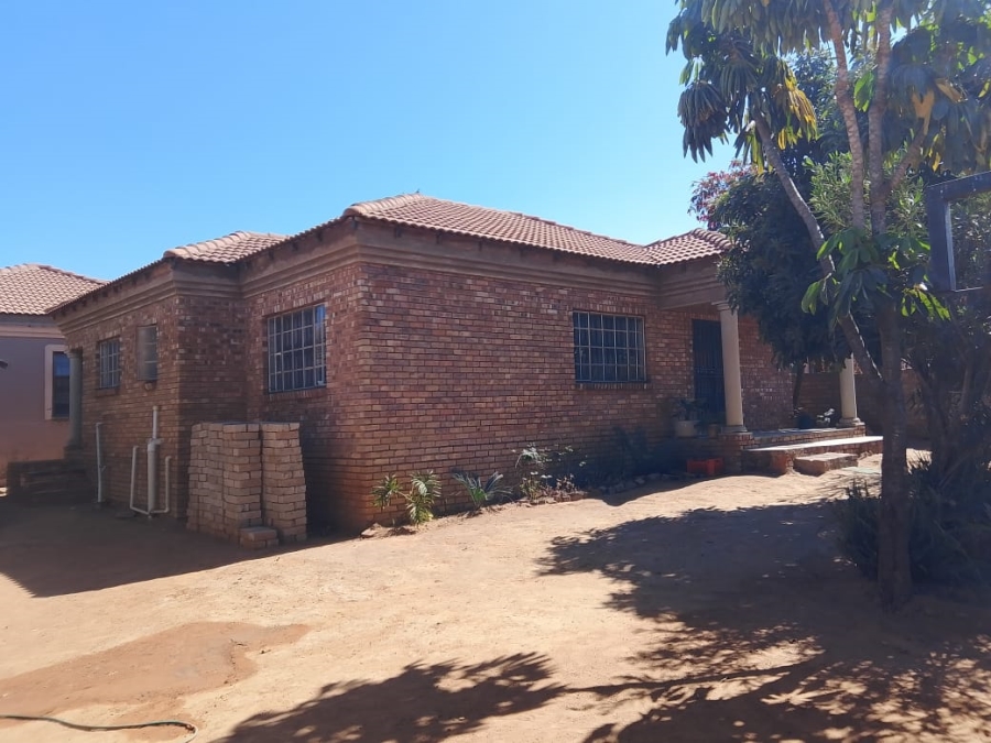 3 Bedroom Property for Sale in Soshanguve VV Gauteng