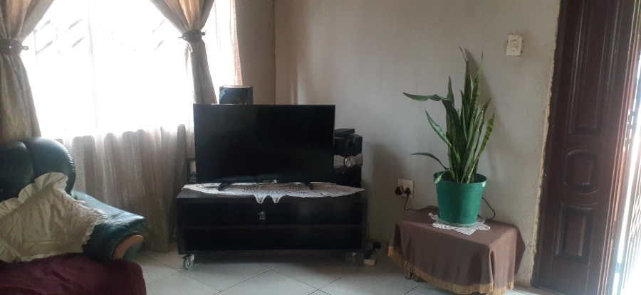 3 Bedroom Property for Sale in Soshanguve VV Gauteng