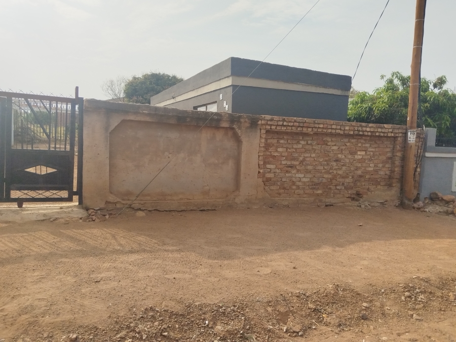 2 Bedroom Property for Sale in Soshanguve VV Gauteng