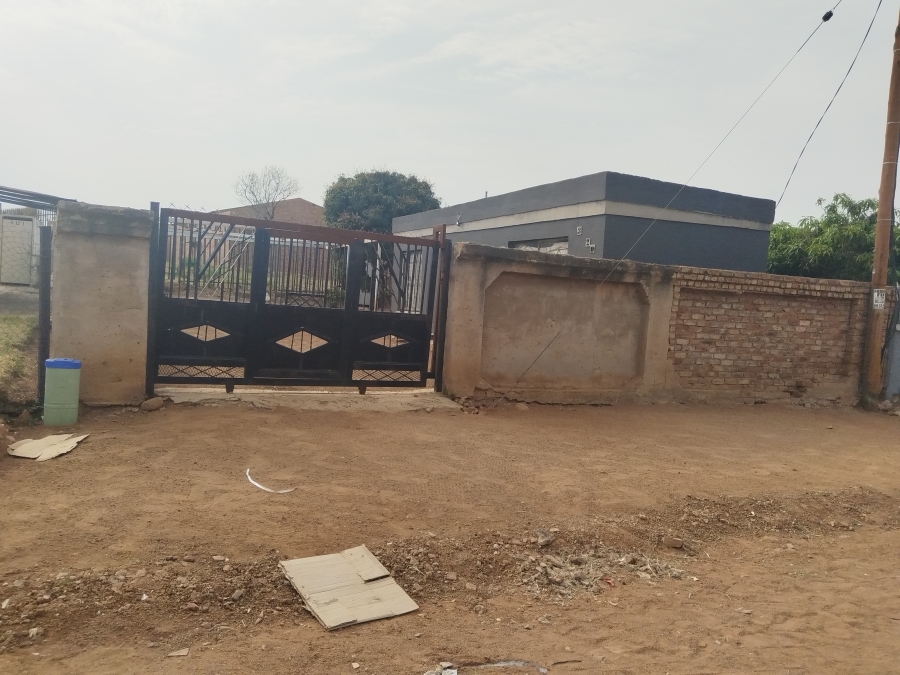 2 Bedroom Property for Sale in Soshanguve VV Gauteng