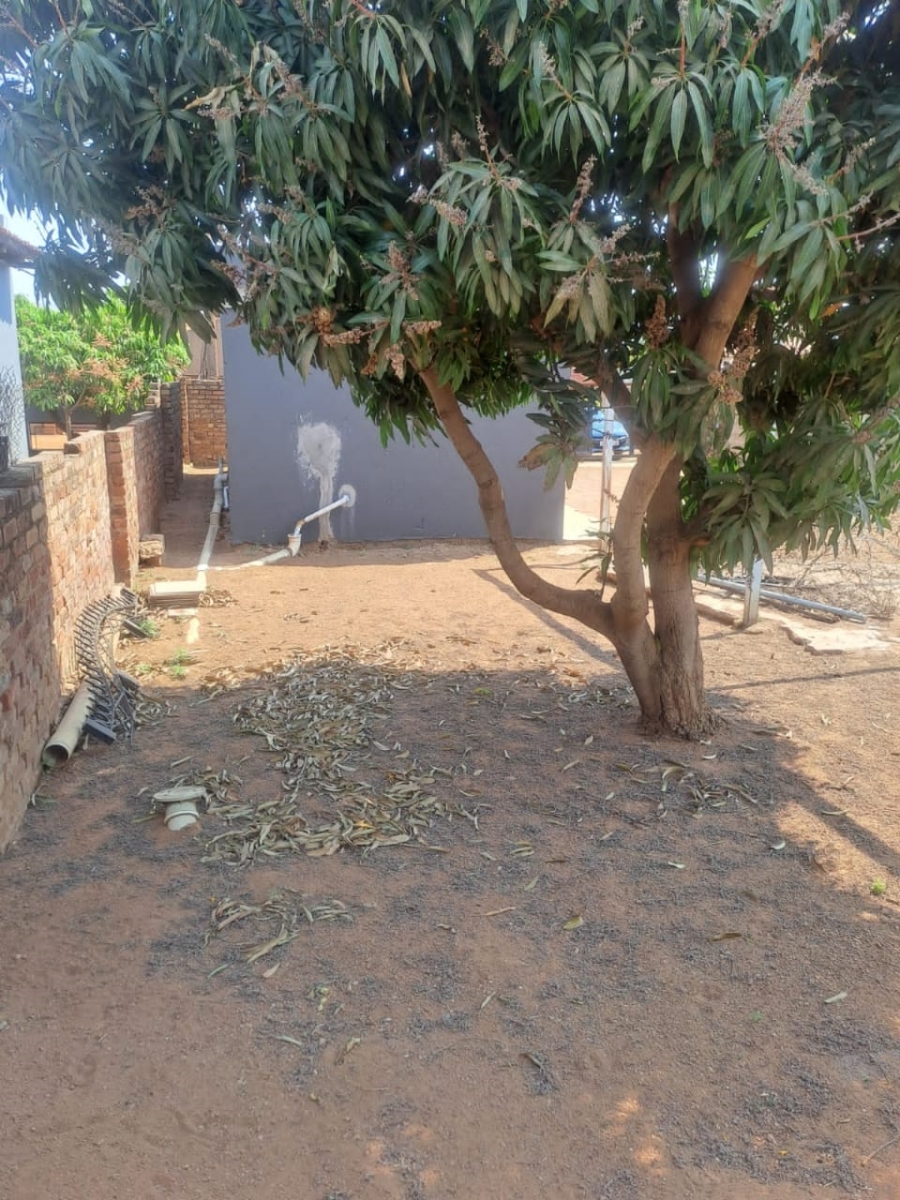 2 Bedroom Property for Sale in Soshanguve VV Gauteng