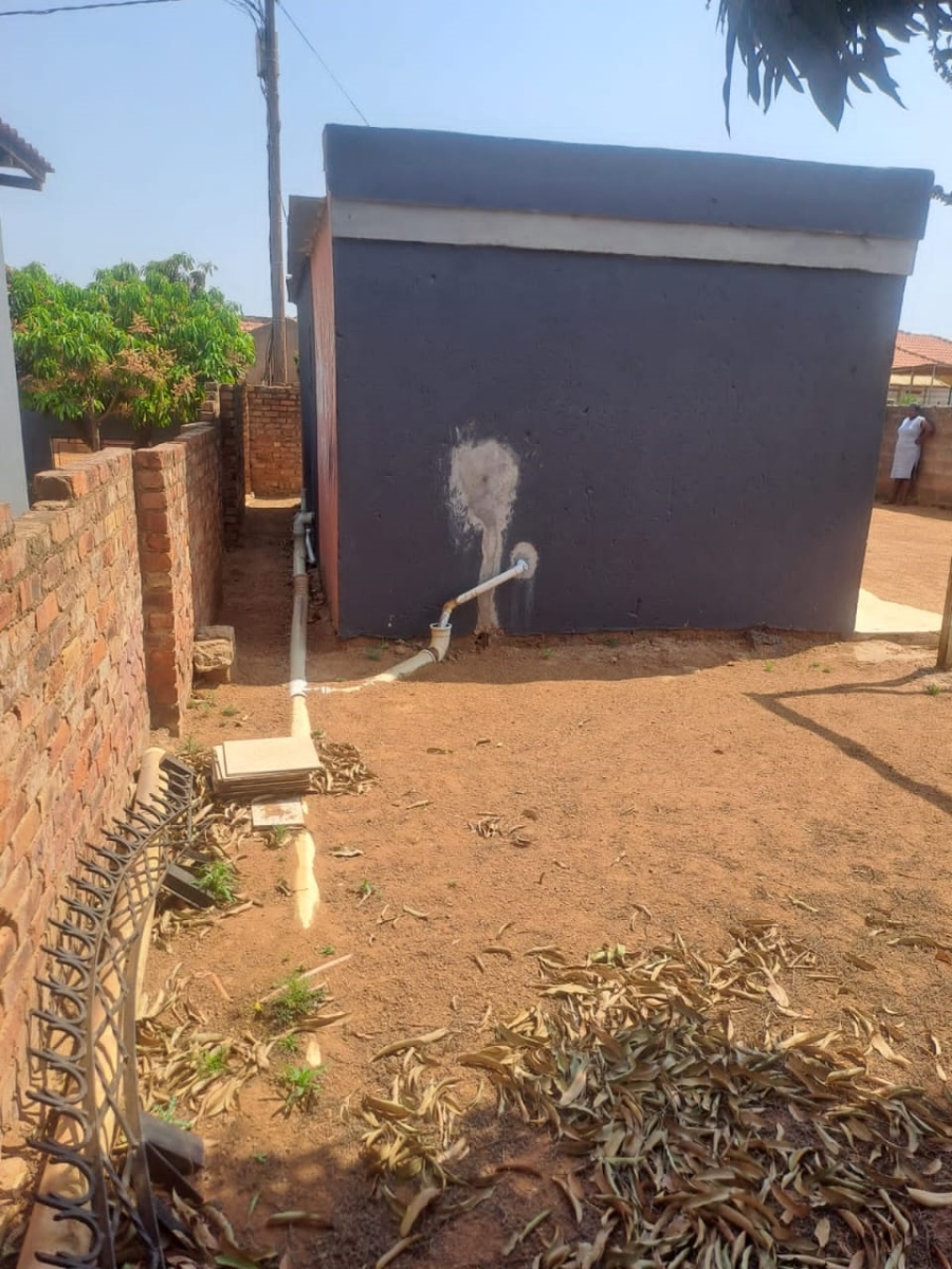 2 Bedroom Property for Sale in Soshanguve VV Gauteng