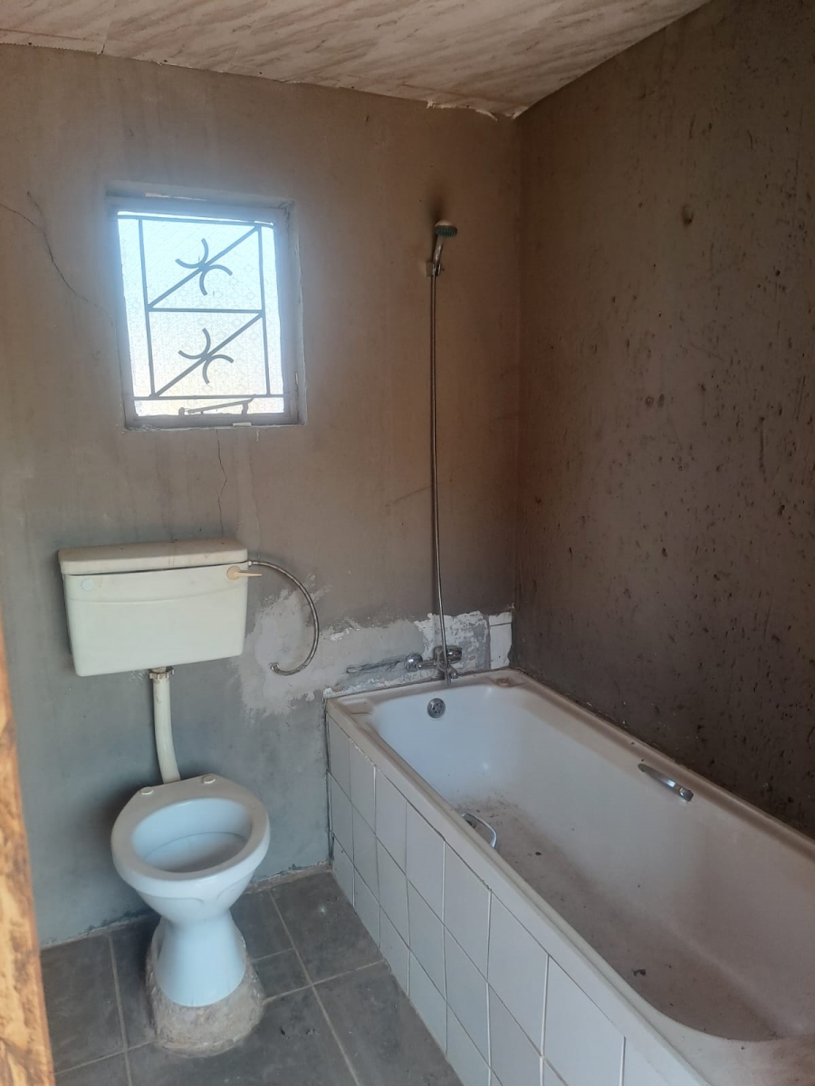 2 Bedroom Property for Sale in Soshanguve VV Gauteng