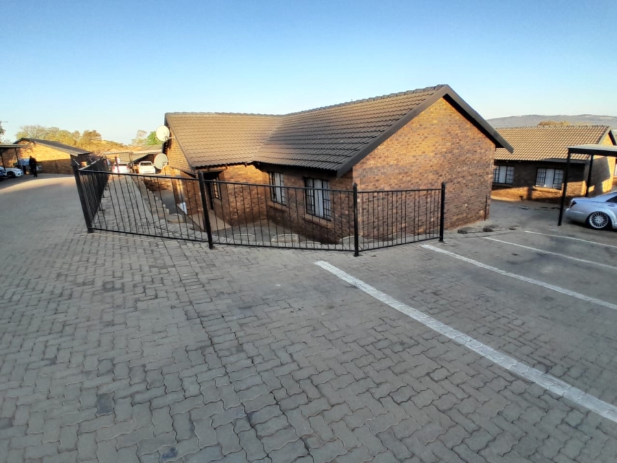 2 Bedroom Property for Sale in Philip Nel Park Gauteng