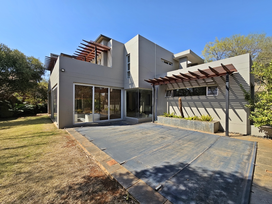 To Let 4 Bedroom Property for Rent in Midstream Estate Gauteng