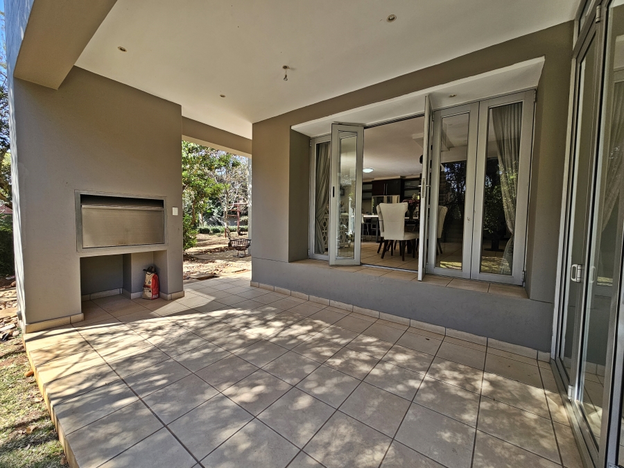 To Let 4 Bedroom Property for Rent in Midstream Estate Gauteng