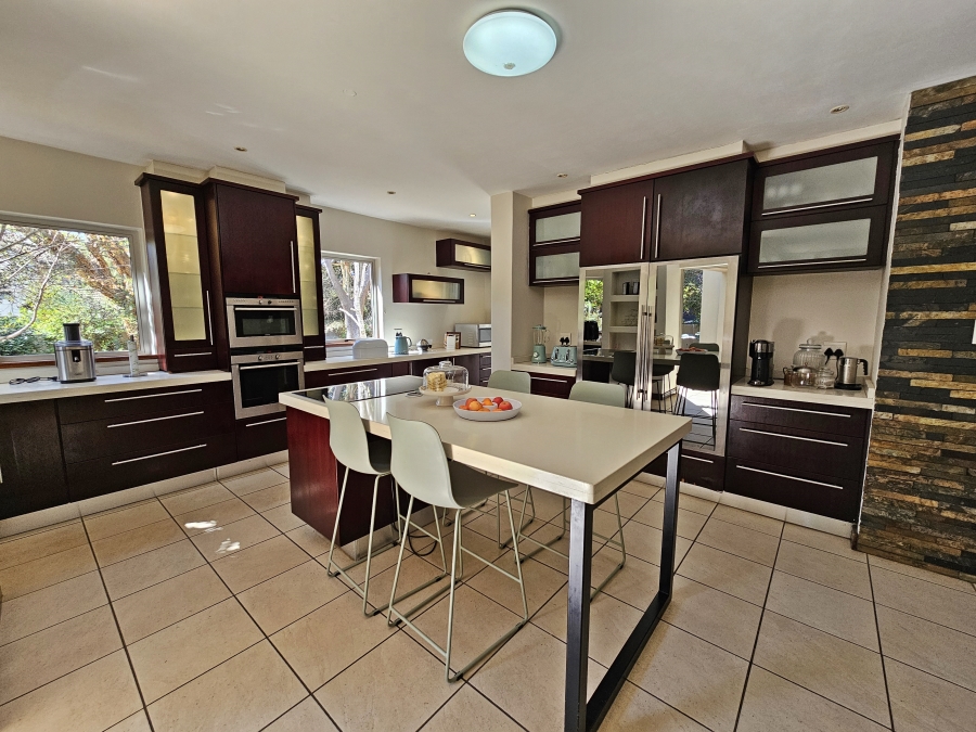 To Let 4 Bedroom Property for Rent in Midstream Estate Gauteng