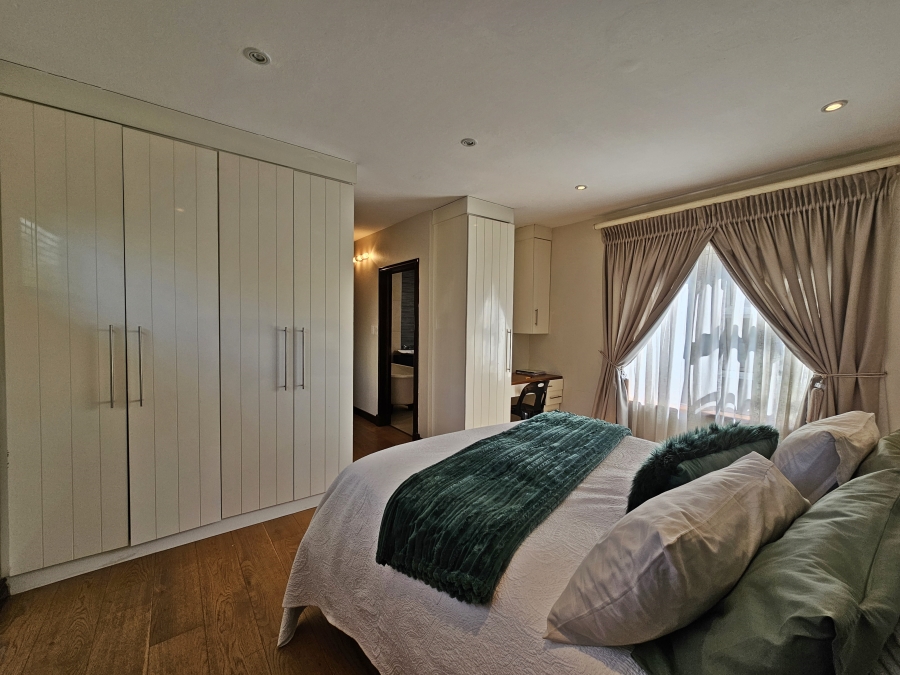To Let 4 Bedroom Property for Rent in Midstream Estate Gauteng