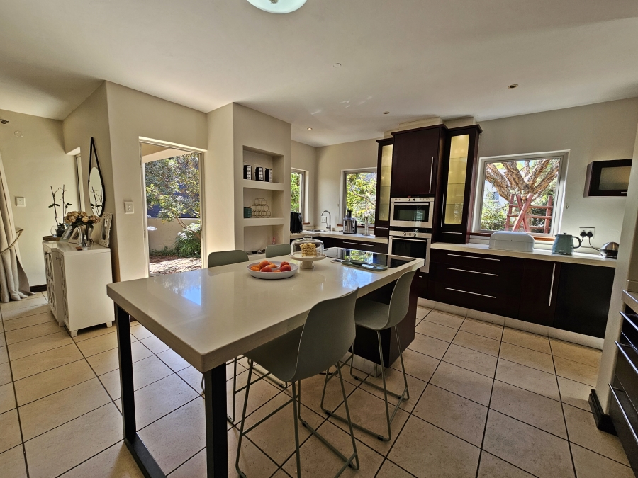 To Let 4 Bedroom Property for Rent in Midstream Estate Gauteng