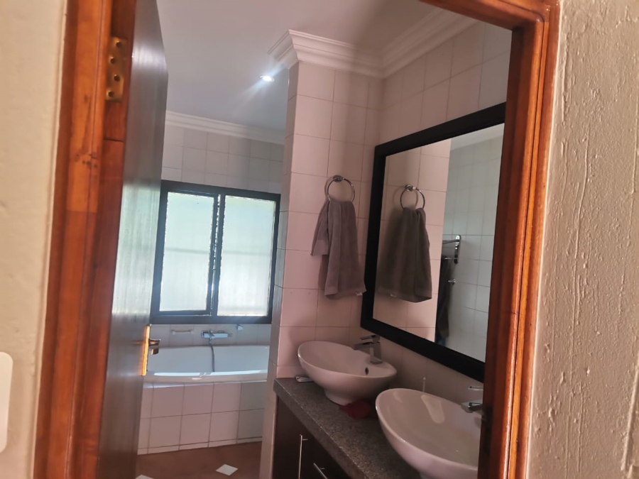 4 Bedroom Property for Sale in Brooklyn Gauteng